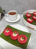 Nona Manis Merah Putih