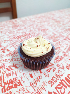 Una foto de Red velvet cupcakes