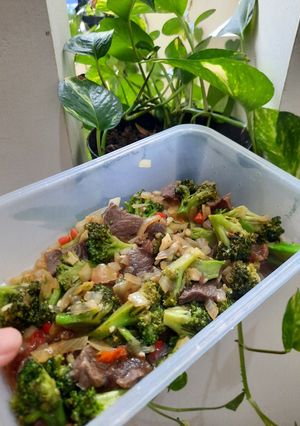 Foto resep Tumis Brokoli dan Daging Sapi