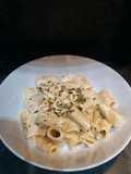Ζυμαρικά ριγκατόνι (rigatoni) με τυρένια σάλτσα & φρέσκο βασιλικό ✨ εύκολα & γρήγορα ✨