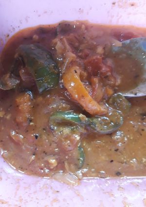 A picture of Sweet and sour chutney.