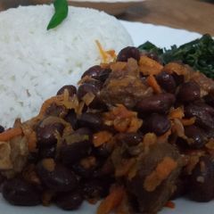 Njahi dry fry #Festive dish contest #Mombasa A picture of Njahi dry fry #Festive dish contest #Mombasa.