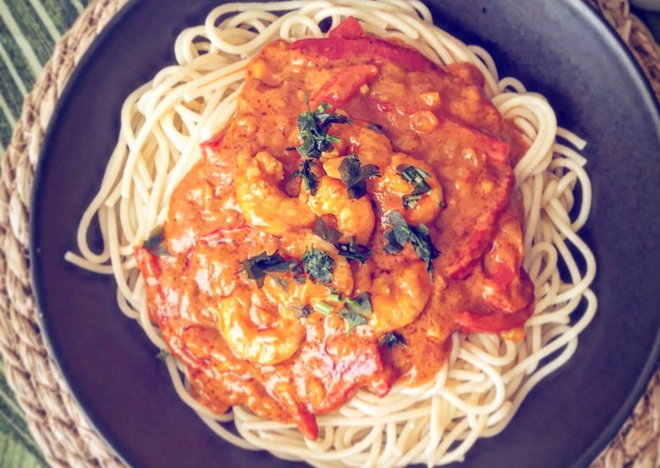 Espaguetis con Curry de Langostinos🍝🇮🇳