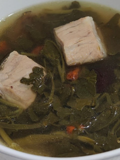 A picture of Watercress pork ribs soup.