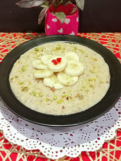A picture of Healthy Breakfast Oats Porridge.