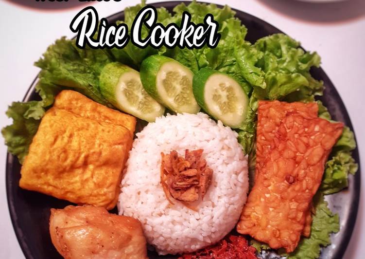 Cara Gampang Membuat Nasi Liwet Rice Cooker yang Lezat