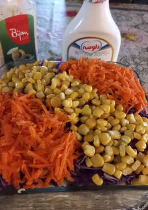 عکسی از دستور سالاد کلم و هویج و ذرت
