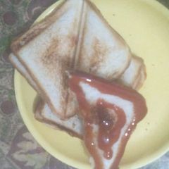 A picture of Bread sandwich.