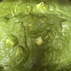 A picture of Palak Paneer.