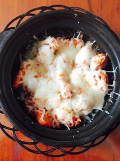 Hình của món Gà cay phô mai Hàn Quốc.