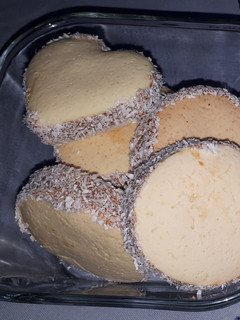 Una foto de Alfajores de maicena. Súper rico!