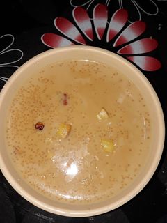 ரவை பால் பாயாசம் / Rava Payasam Recipe In Tamil செய்முறை முக்கிய புகைப்படம்