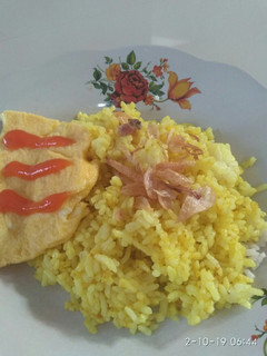 Foto resep Nasi goreng kunyit kencur sederhana