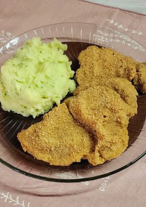 Una foto de 🍋🐷 Milanesas de bondiola de cerdo maceradas al limón 🐷🍋