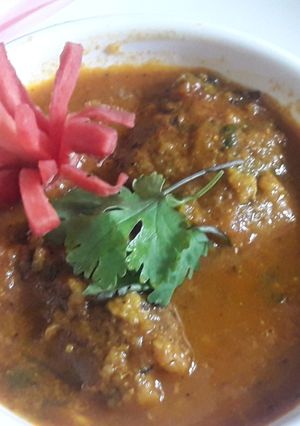 A picture of Fish egg with palak.