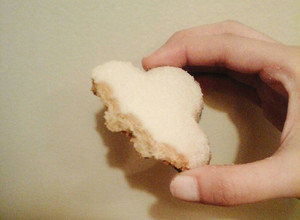 Una foto de Galletitas de vainilla espolvoreadas con azúcar impalpable ☕