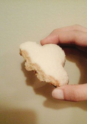 Una foto de Galletitas de vainilla espolvoreadas con azúcar impalpable ☕