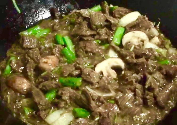 Carne con Vegetales en Salsa Japonesa