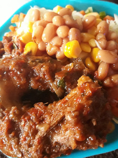 A picture of Salad and peppered chicken.