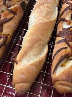 Brie sajtos fougasse avokádó mézzel recept fotója