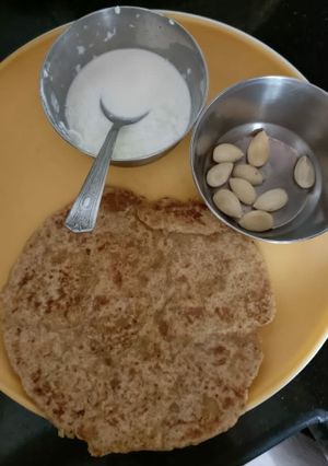 A picture of Chinni parantha.