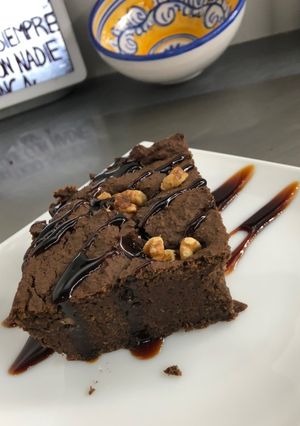 Una foto de Brownie de carillas y chocolate
