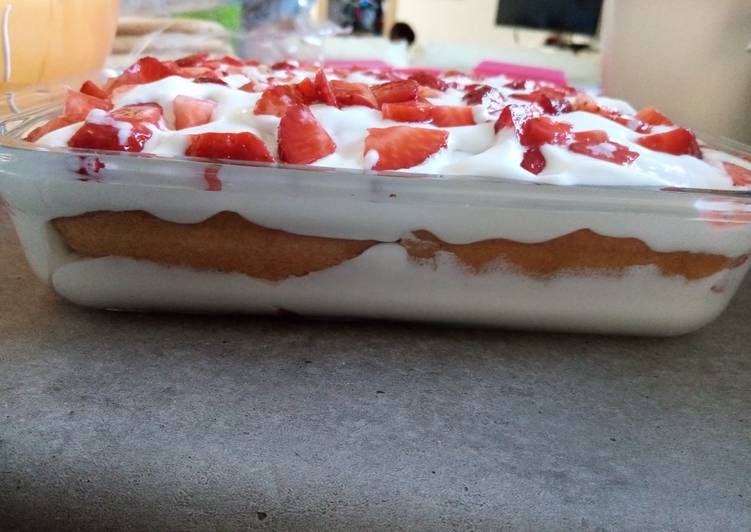 "tiramisù" panna e fragole