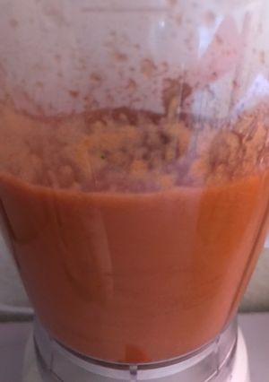 Una foto de Puré de tomate casero