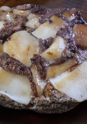 Una foto de Hot cake de harina de linaza, acaramelada con frutas