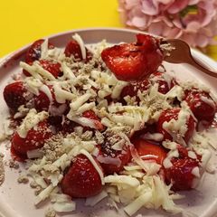 A picture of Fried Strawberries with Mozzarella and Halva 🍓.