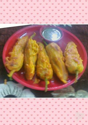 A picture of Mirchi Vada.