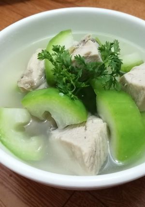 Hình của món Canh gà bí xanh.