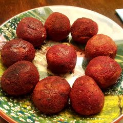 A picture of Beetroot and mixed vegetables chop.