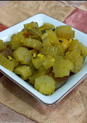 عکسی از دستور ترشی کرفس