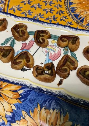 Une photo de Feuilletés apéro jambon pesto tomate