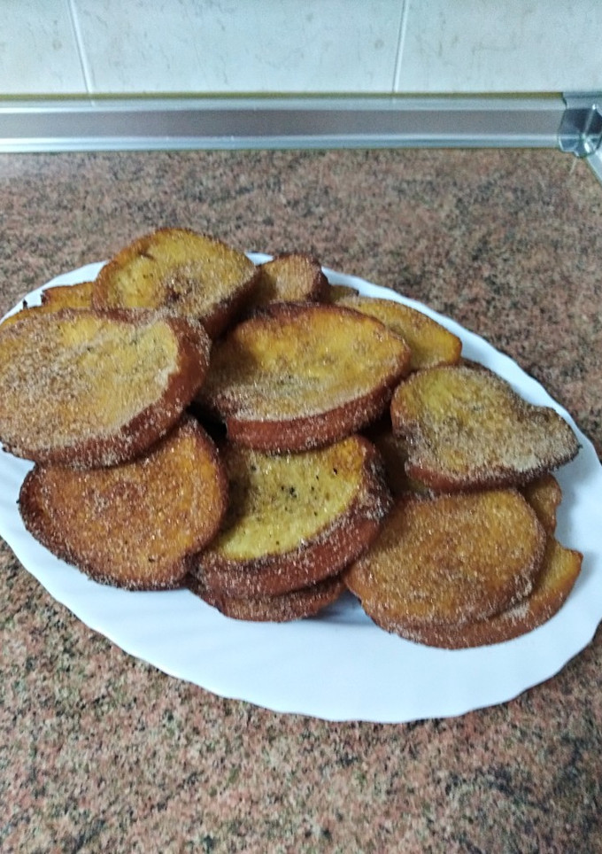 Una foto de Torrijas con leche
