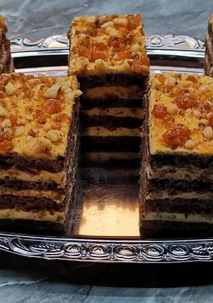 Karamellás szelet diós grillázzsal recept fotója