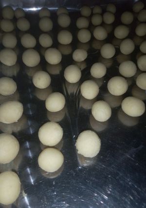 A picture of Milk balls.