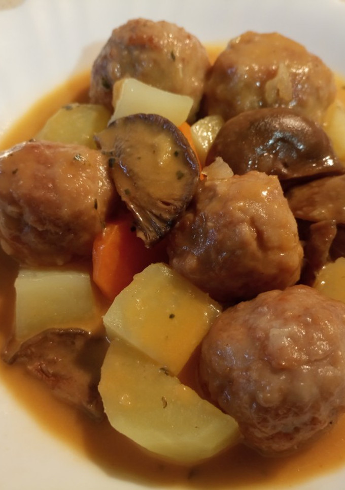 Una foto de Albóndigas con Níscalos en Monsieur Cuisine