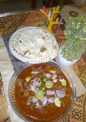 A picture of Behari malai kabab gravy.