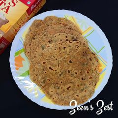 A picture of Oats and Wheat flour Rotis.