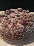 Torta de dos cítricos y jengibre decorada con dulce de leche y pera, ganache de chocolate