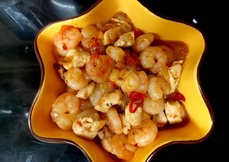 My scotch Bonnet chicken & King Prawn Chilli π
