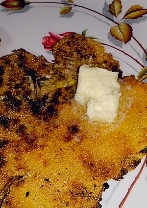 मक्का के आटे का मूली भरा पराठा (makke ke aate ka mooli bhara paratha recipe in Hindi) रेसिपी मुख्य फोटो