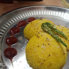 A picture of Instant dhokla in idli pot.