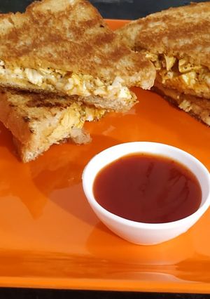 কাসুন্দি চিকেন স্যানডউইচ রেসিপির প্রধান ছবি