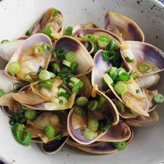 Butter Soy Clams A picture of Butter Soy Clams.
