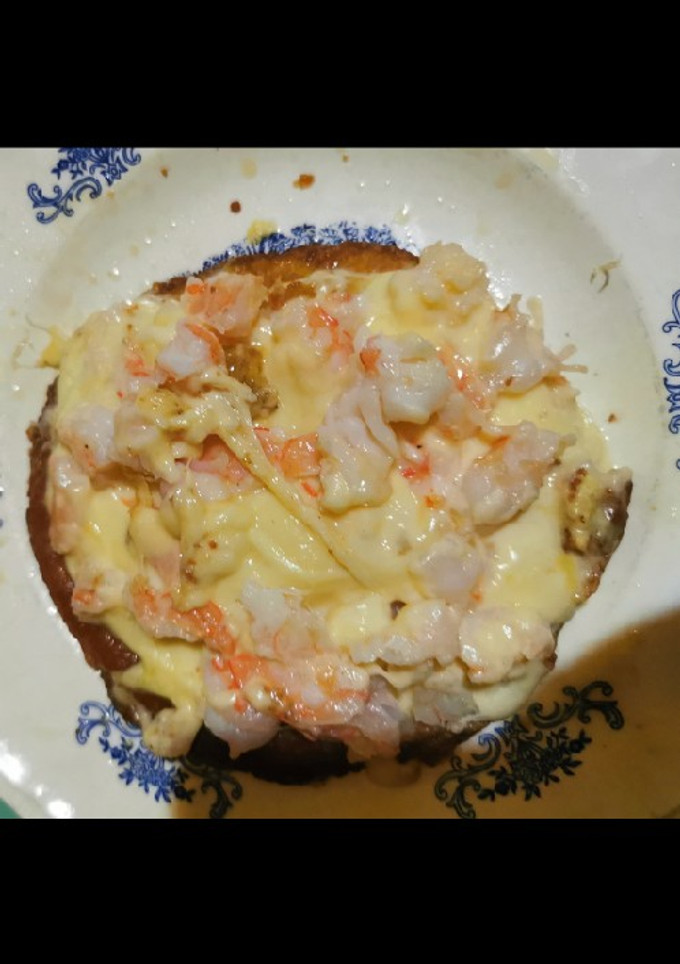 Una foto de Tortilla keto con queso y camarón