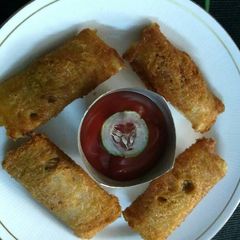 A picture of Bread pizza roll.