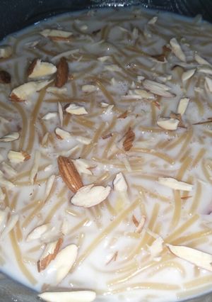A picture of Shahi Sheer Khurma.